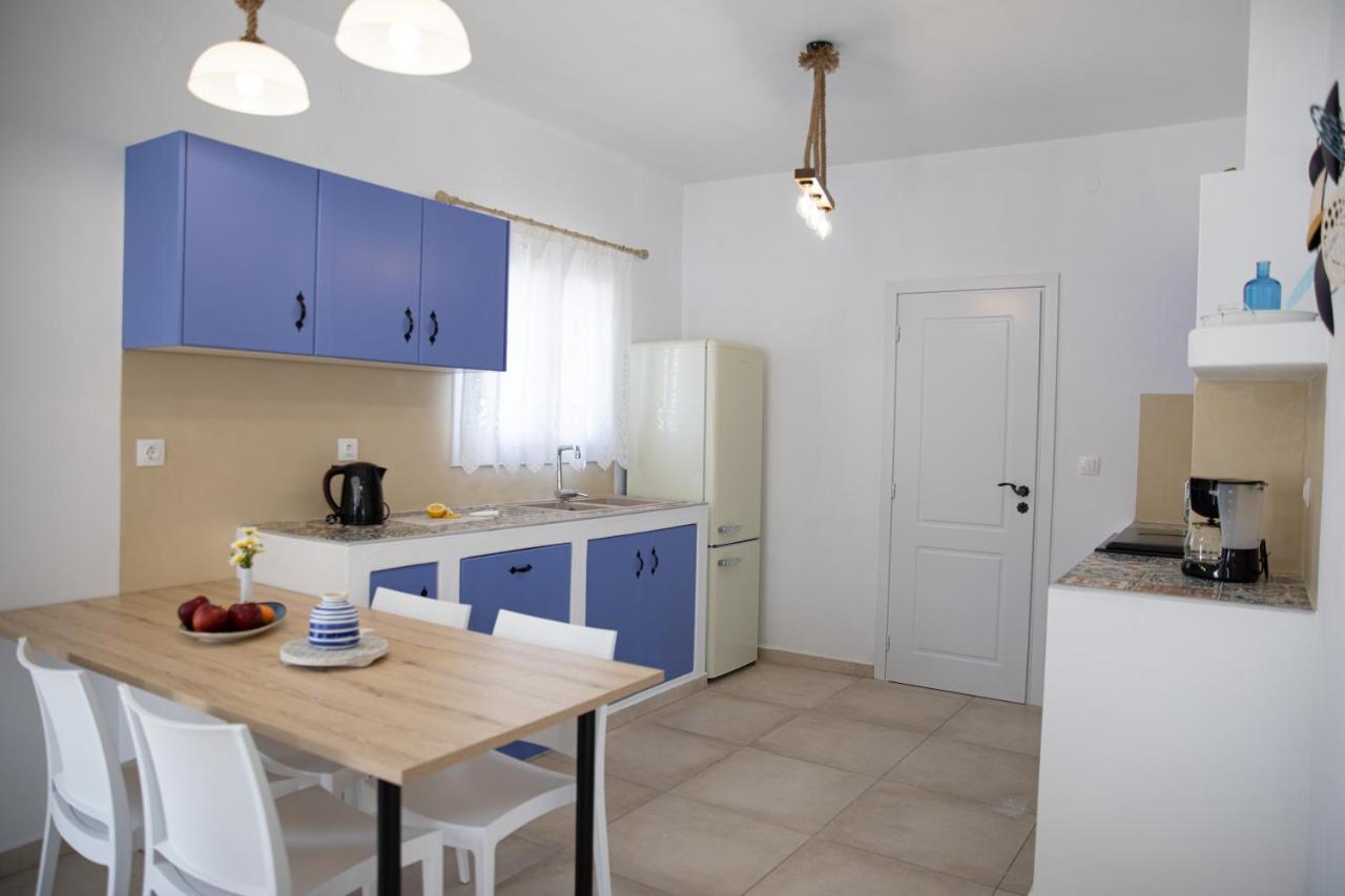 Sunny Bay Villa Agia Marina  Buitenkant foto