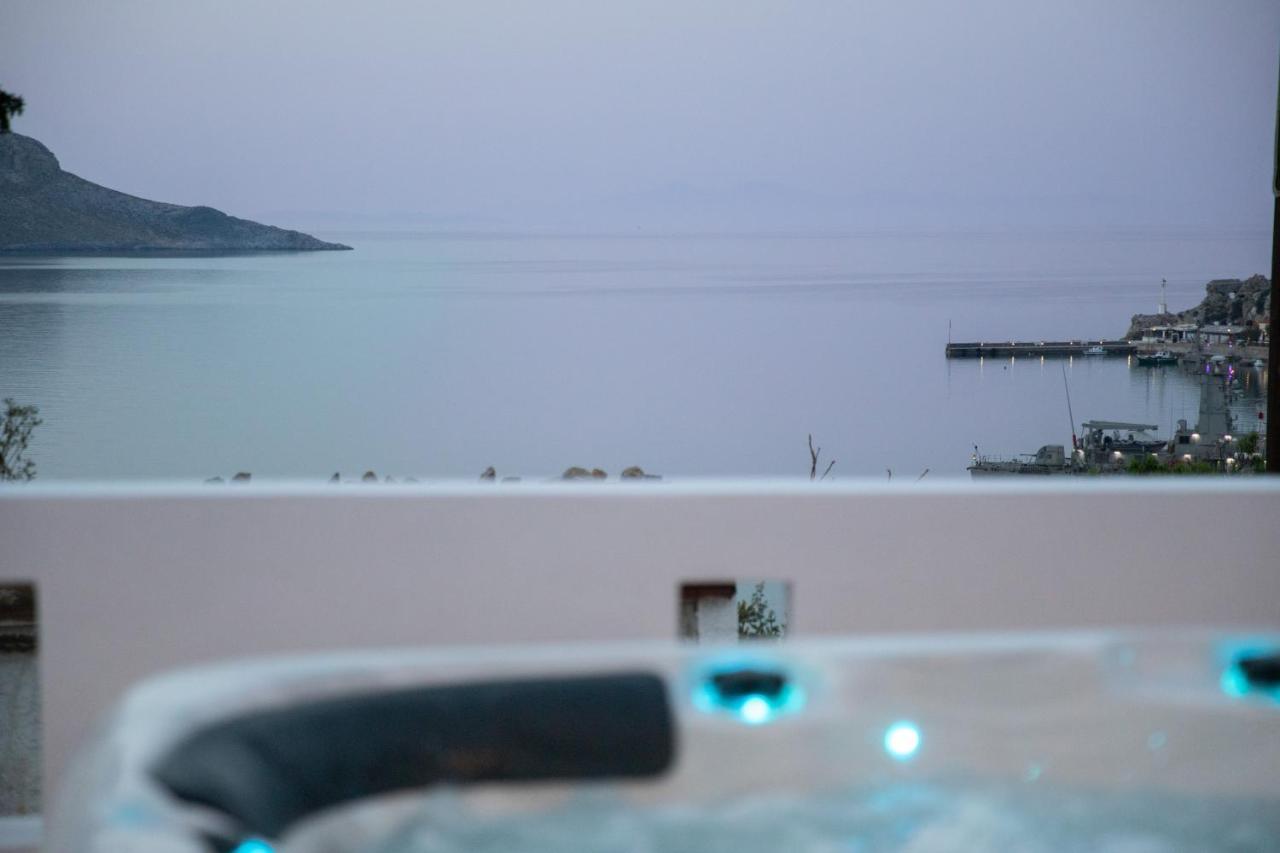 Sunny Bay Villa Agia Marina  Buitenkant foto