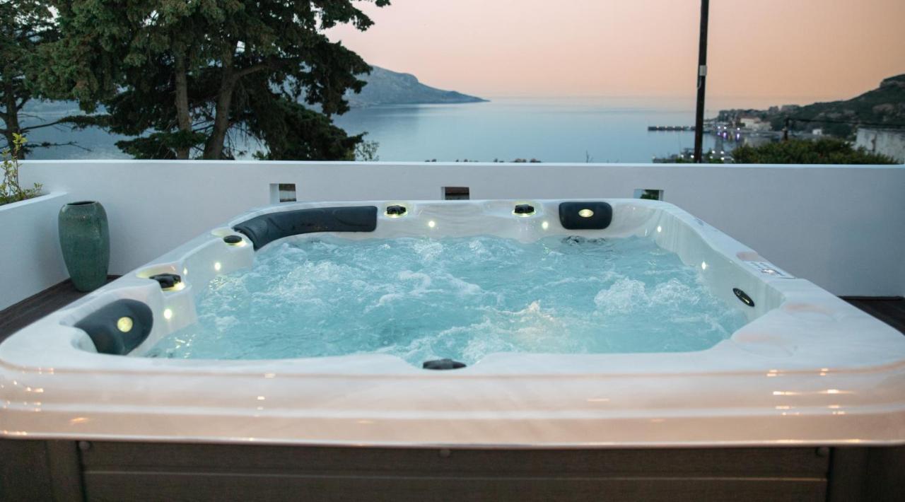 Sunny Bay Villa Agia Marina  Buitenkant foto