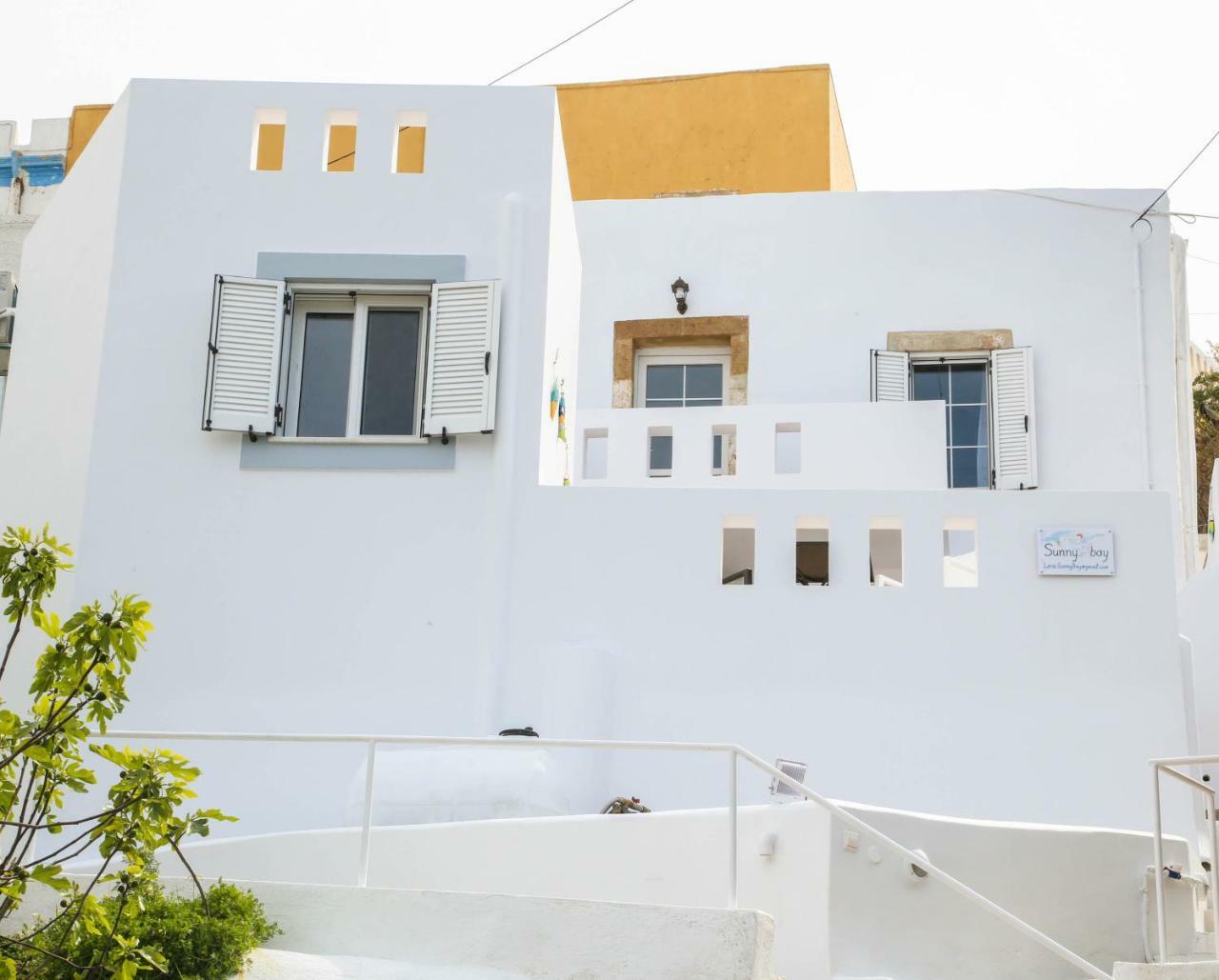 Sunny Bay Villa Agia Marina  Buitenkant foto