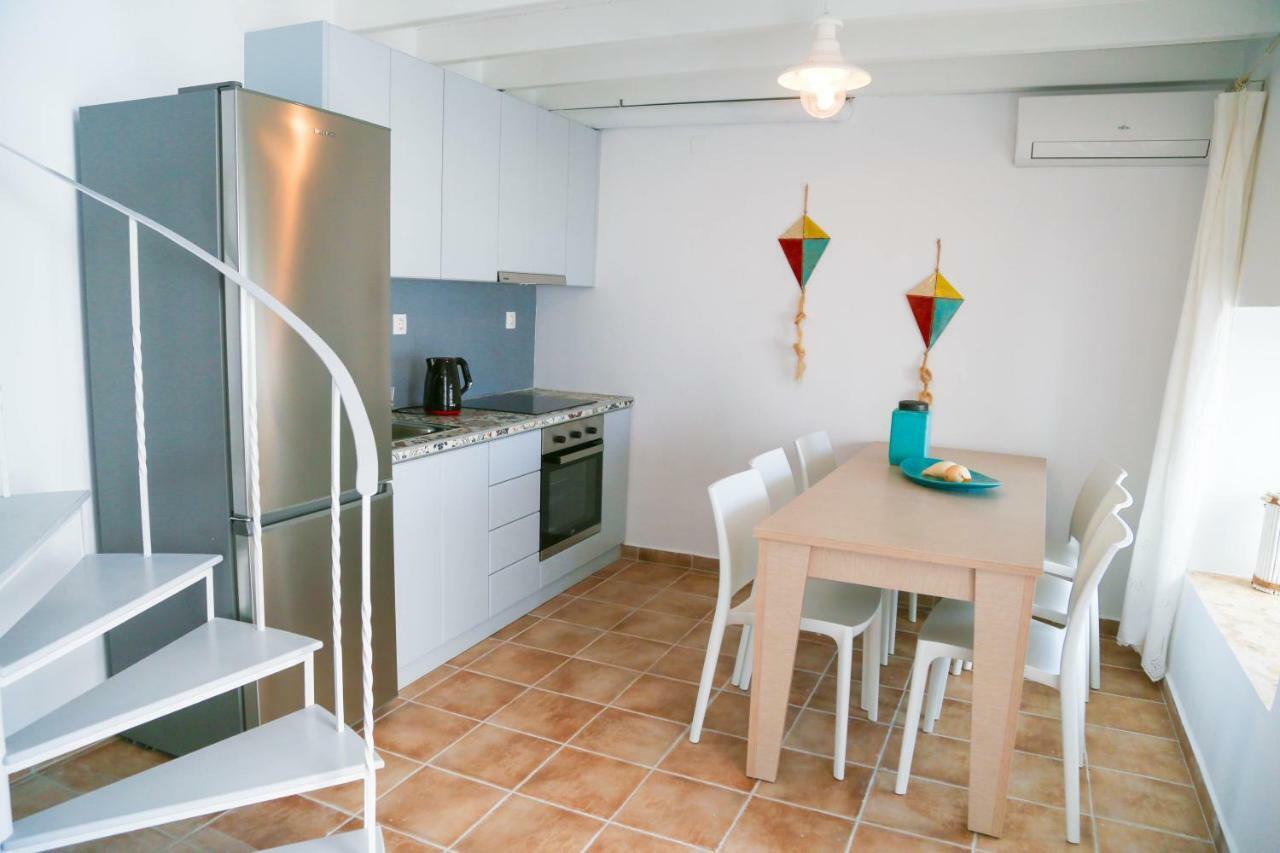 Sunny Bay Villa Agia Marina  Buitenkant foto